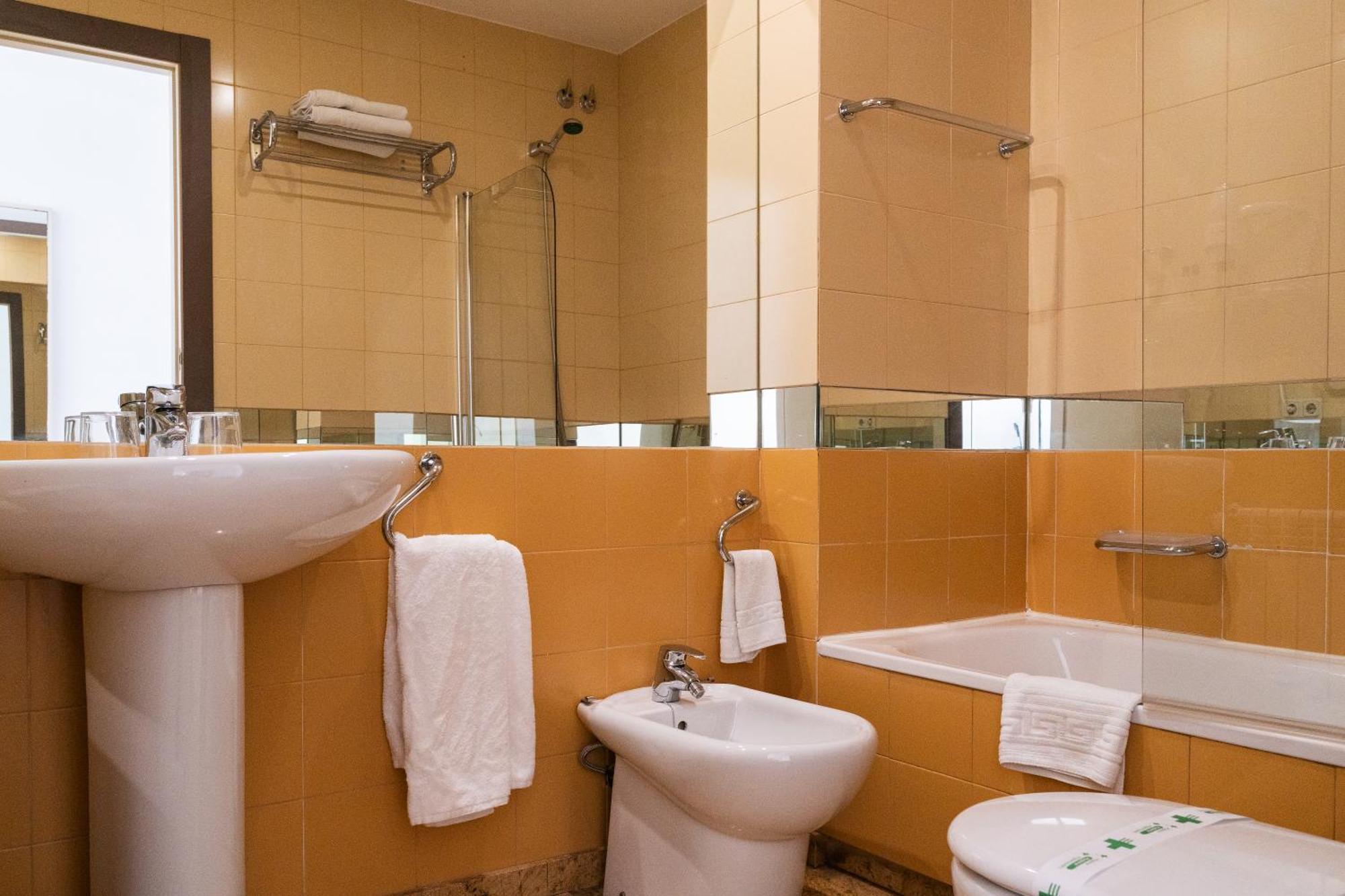 Hotel Ciudad De Cazorla Ruang foto
