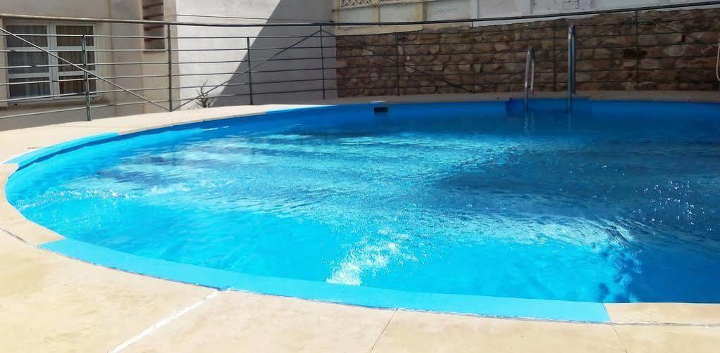 Hotel Ciudad De Cazorla Bagian luar foto